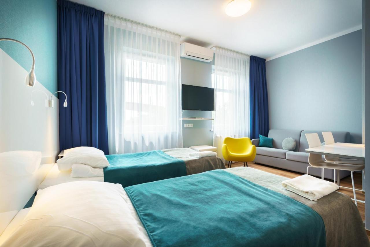Hotel Jarota ยาโรตซิน ภายนอก รูปภาพ